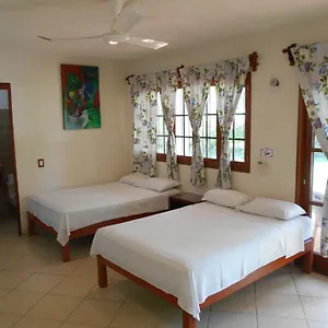 Casa Madrid Guest house Bacalar